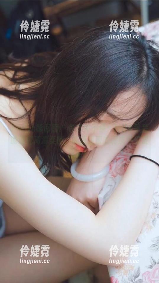 Feilin嗲囡囡 - 包你笑不停：Milk楚楚的清纯高清美图，带着甜蜜的调皮与俏皮风格！-伶婕霓