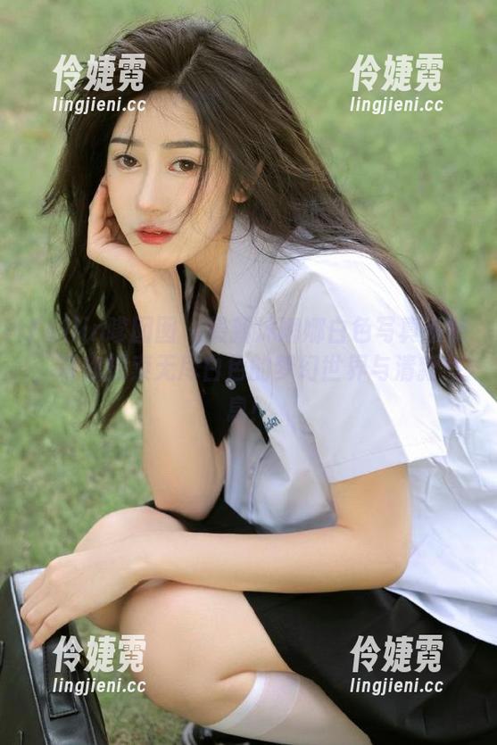 Feilin嗲囡囡 - 最新沐娜娜白色写真系列，带你探索无尽白色的梦幻世界与清新气息！-伶婕霓