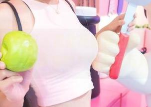 GIRLT果团网 - 黄歆苑最新豹纹图包全新上线，尽享她的独特魅力与风格