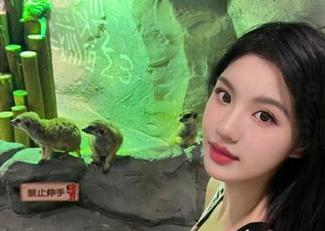 HuaYang花漾 - 柴婉艺Averie的私房图集：体操服中的青春活力与无限可能