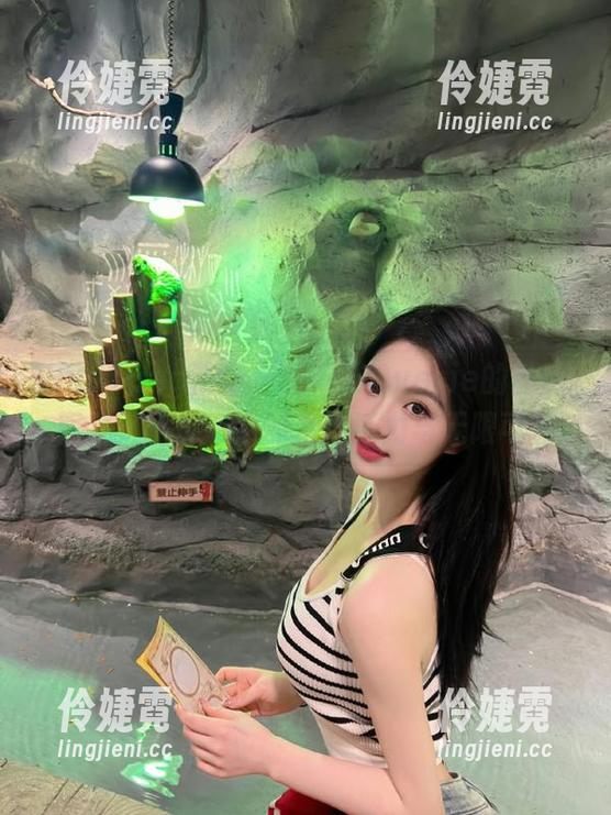 HuaYang花漾 - 柴婉艺Averie的私房图集：体操服中的青春活力与无限可能-伶婕霓