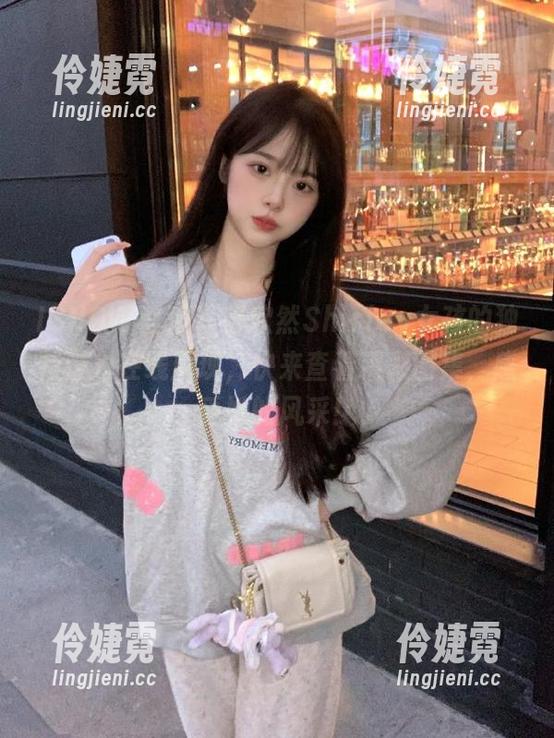 ISHOW爱秀 - 舒欣然Shirley女孩的独特魅力在线展现，快来查看精彩图集，感受她的风采！-伶婕霓