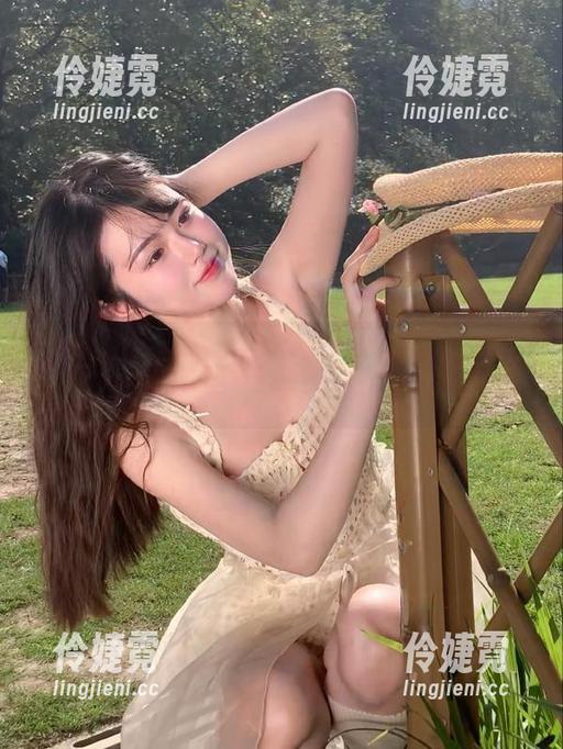MFStar模范学院 - 镂空之美：夏玲蔓特选作品图集，尽显优雅与灵动-伶婕霓
