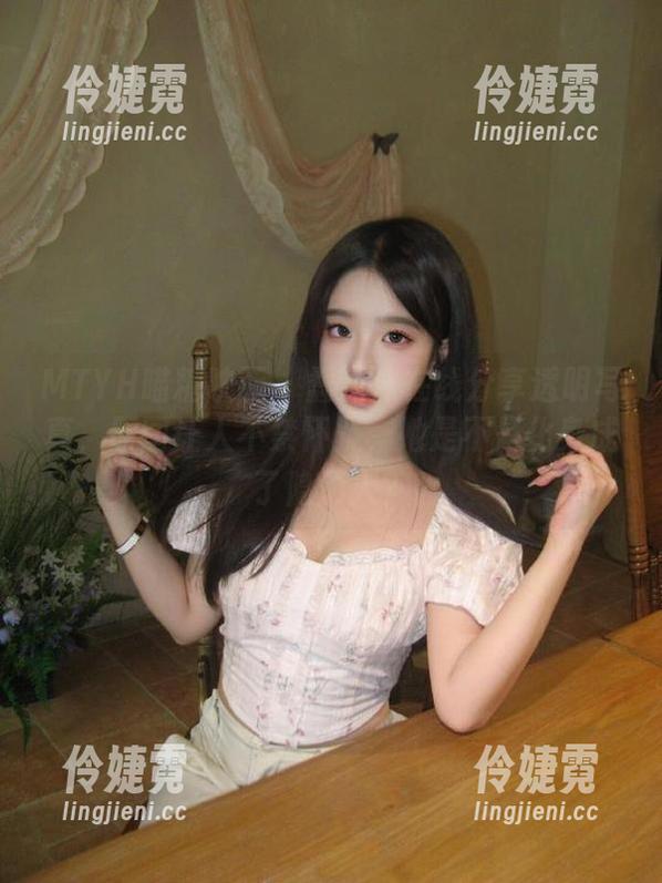 MTYH喵糖映画 - 蠢沫沫在线分享透明写真，原图让人不禁怀疑，她是不是化身成了隐形人？-伶婕霓