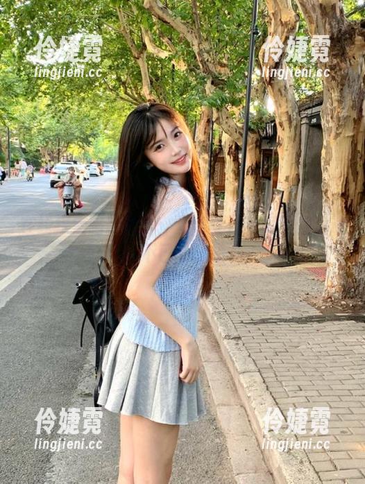在线探索喵糖映画：海棠女仆写真让你心动不已的秘密-伶婕霓