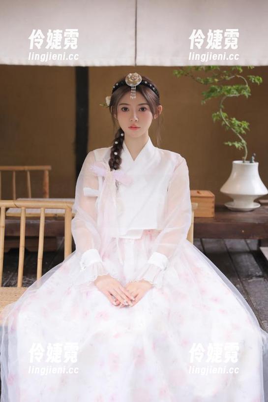 MiStar魅妍社 - 探索“土肥圆矮挫穷”女孩的魅力，精彩写真图集不可错过-伶婕霓