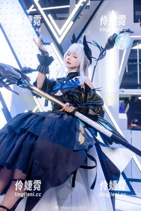 一秒倾倒！Momoko葵葵美腿cos写真更新，定能让你大呼过瘾！-伶婕霓