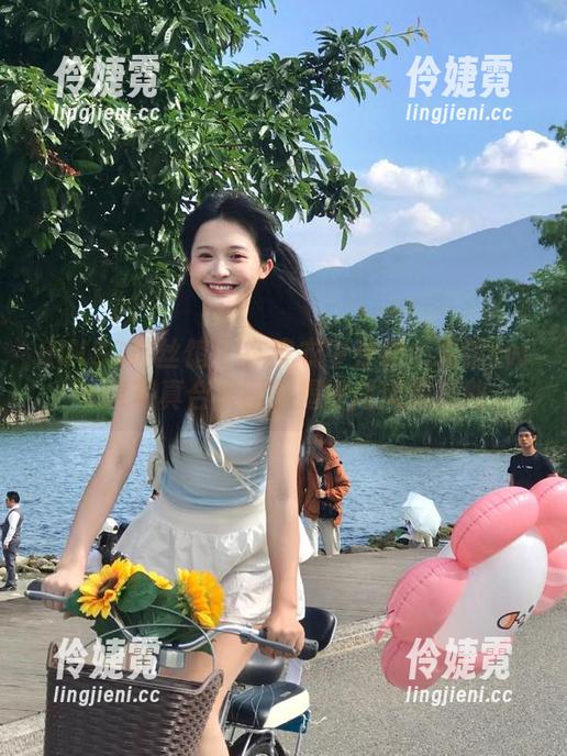 RUISG瑞丝馆 - 在皮衣中寻味：米粒sweet写真合集图册揭世间风情万种-伶婕霓
