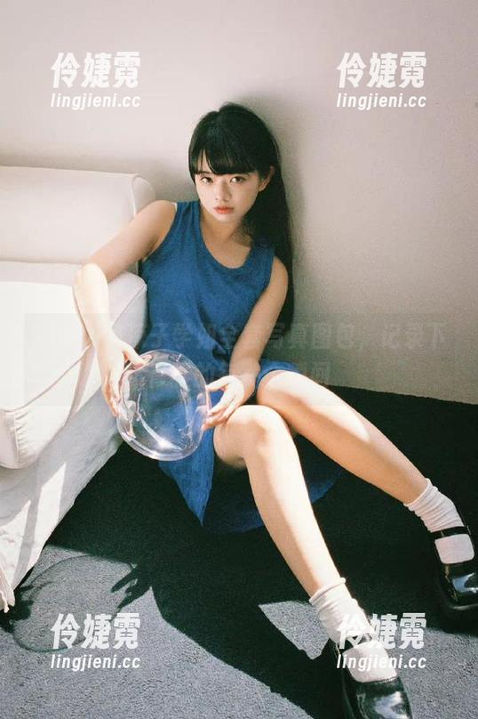Rioko凉凉子学姐全套写真图包，记录下青春的每一个瞬间-伶婕霓