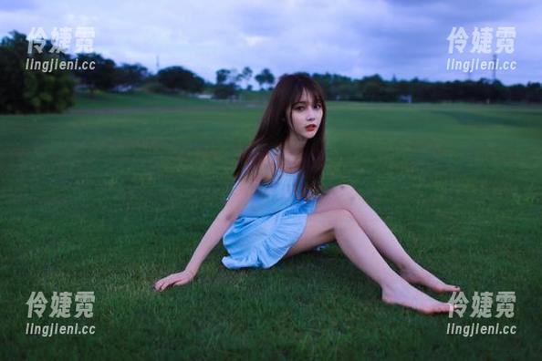 “Sonson(손손)油亮”优雅写真合集：描绘生活点滴，展现女性独有的光彩与风采-伶婕霓
