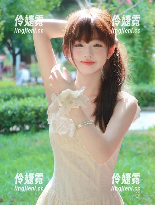 TouTiao头条女神 - 一起邂逅：罗蔓蒂姐姐精美图册免费送，让你爱不释手-伶婕霓