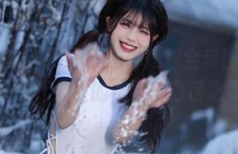 UGirls尤果网 - 乔依琳短裙全套图包，诠释现代女性的优雅与自信之美