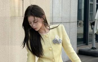 UGirls尤果网 - 捕捉美好瞬间，周心情旅拍高清写真下载，记录每一处旅途风景！