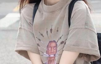 UGirls尤果网 - 最新作品集：孟思雨女孩写真，捕捉青春与自由的无限魅力！