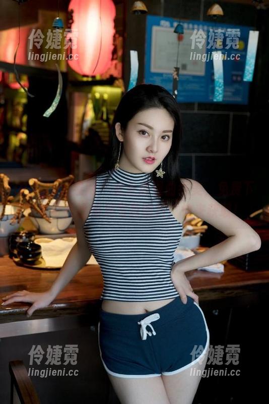 UGirls尤果网 - 充分展现曲线美，免费下载才可儿比基尼写真图片，快来获取！-伶婕霓