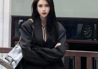 UGirls尤果网 - 曼妮儿倾情奉献，揭秘那些让人惊艳的美足与美图资源，你准备好了吗？
