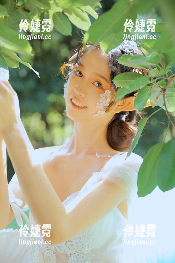 UGirls尤果网 - 免费欣赏李宝儿女孩写真照片，让你闪亮登场，笑得合不拢嘴！-伶婕霓