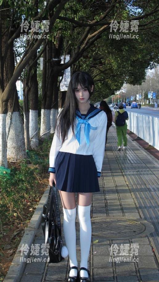 UGirls尤果网 - 李颜儿居家写真作品集发布：每一张原图都讲述一个故事-伶婕霓