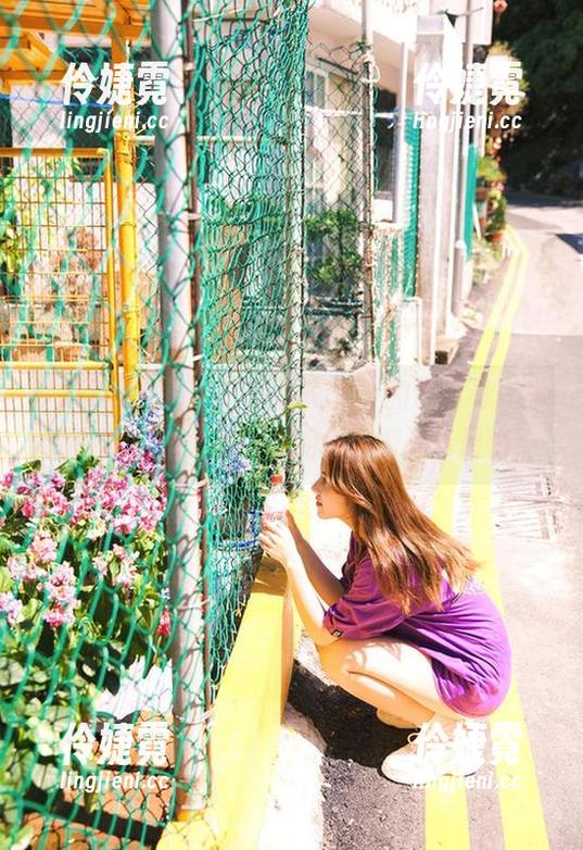 UGirls尤果网 - 欣杨Kitty的灰丝写真集新资源上线，尽享她的魅力瞬间与风情！-伶婕霓