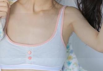 UGirls尤果网 - 你见过沈佳熹如此大胆的泳装图包精选吗？这些造型真的是刷新了我的三观！