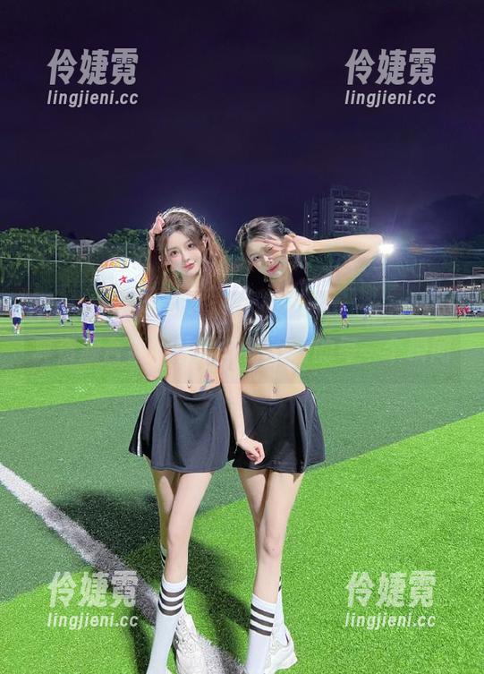 UGirls尤果网 - 触动心灵的温鈊怡圣诞写真资源合集,展现冬季温暖的每一个瞬间-伶婕霓 UGirls尤果网 - 触动心灵的温鈊怡圣诞写真资源合集,展现冬季温暖的每一个瞬间-伶婕霓