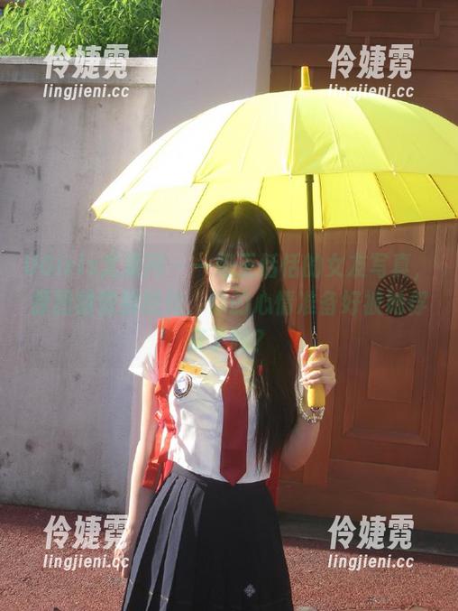 UGirls尤果网 - 一组王恬恬的女友写真，原图甜蜜到融化，你的心情准备好被她俘获了吗？-伶婕霓