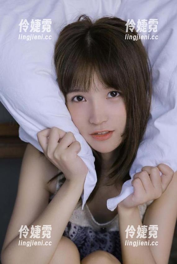 UGirls尤果网 - 共享魅力，田慕儿旗袍套图最新更新，让你一见倾心！-伶婕霓
