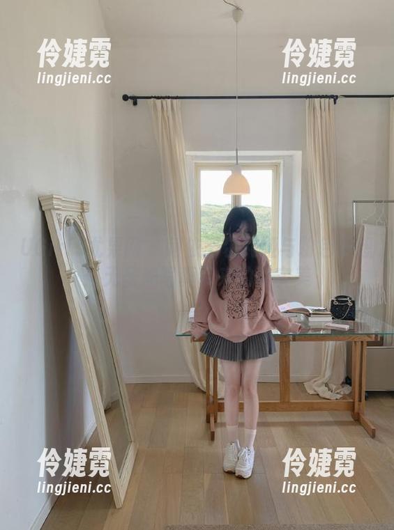 UGirls尤果网 - 阿依努尔瓦娅与粉色梦想：无圣光写真带来的真实美-伶婕霓