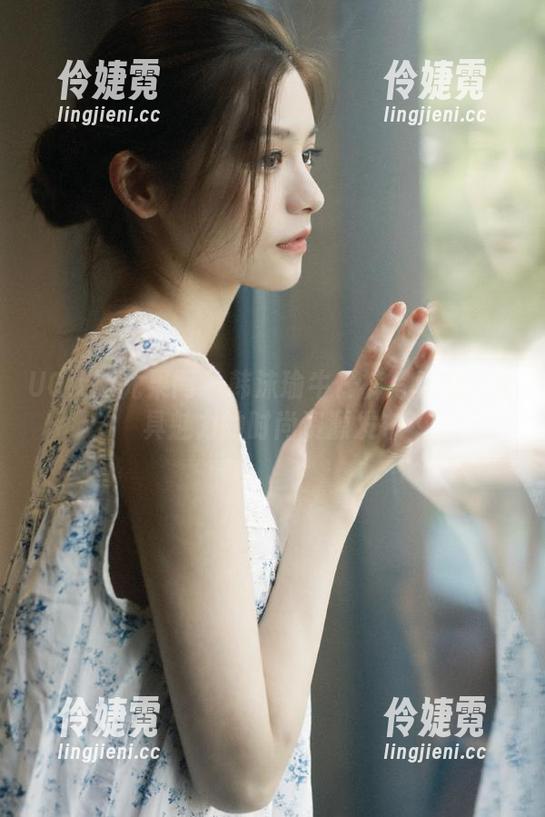 UGirls尤果网 - 韩沫瑜牛仔裤写真集：独具魅力的时尚资源发布-伶婕霓