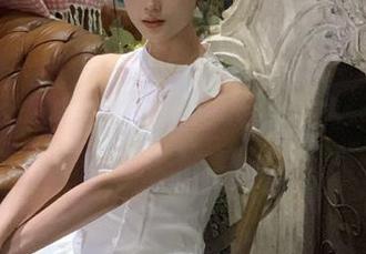 XIAOYU语画界 - Miko酱吖最新剧情写真，超高福利让你享受视觉盛宴！