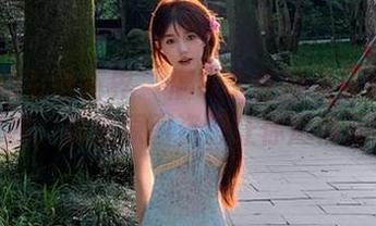 XIAOYU语画界 - 展现个性的杨紫嫣短裙艺术，极致原图资源让你尽情回味