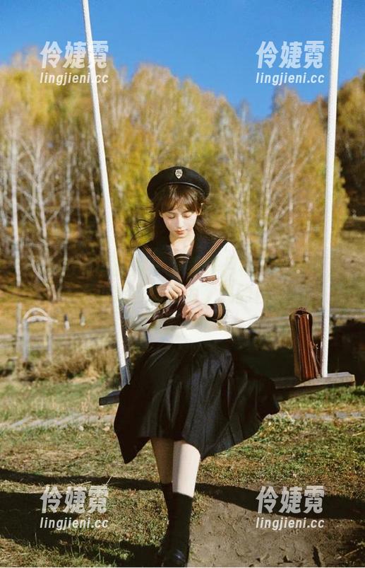 XIAOYU语画界 - 下载绯月樱的制服写真，不小心自嘲成为了我的日常！-伶婕霓