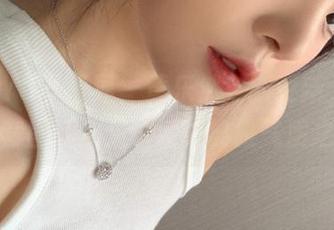 XIAOYU语画界 - 黄乐然全新更新，美女吊袜套图让你见证何谓典雅气质之美！