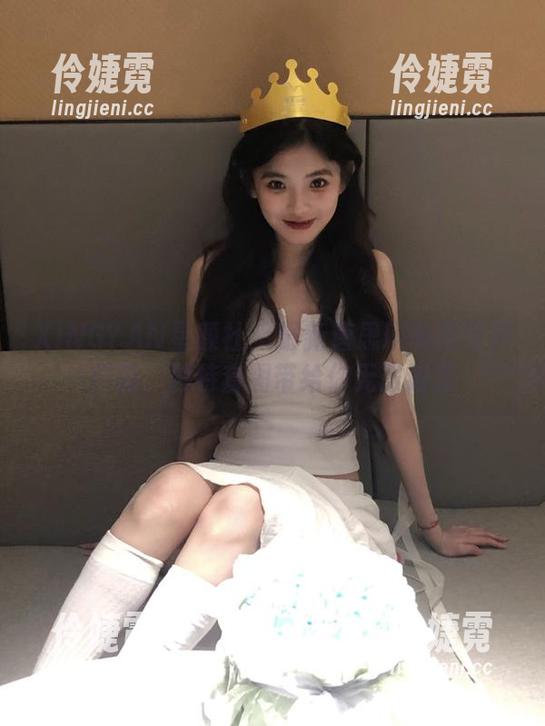 XINGYAN星颜社 - 最新唐思琪美腿写真作品，独特套图带给你无限遐想-伶婕霓