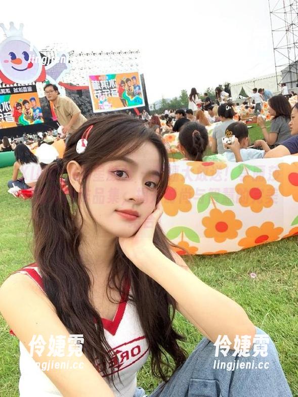 XINGYAN星颜社 - 眼福大放送！李丽莎眼镜写真作品集，揭开时尚与智慧的完美结合！-伶婕霓