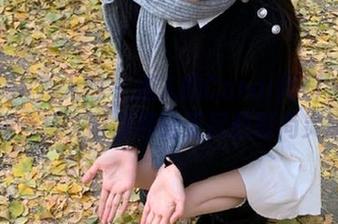 Xiuren秀人网 - 迷人的Carol周妍希高清连衣裙合集，带你领略无尽的时尚灵感喔！