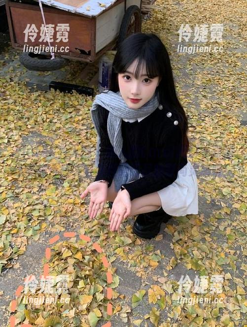 Xiuren秀人网 - 迷人的Carol周妍希高清连衣裙合集，带你领略无尽的时尚灵感喔！-伶婕霓