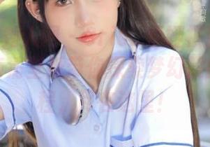 Xiuren秀人网 - Cris_卓娅祺粉色主题写真，高清壁纸带你探索梦幻般的视觉旅程，尽在这里！