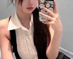 Xiuren秀人网 - summer宝宝比基尼夏季高清图片：感受阳光、海浪与青春的交汇