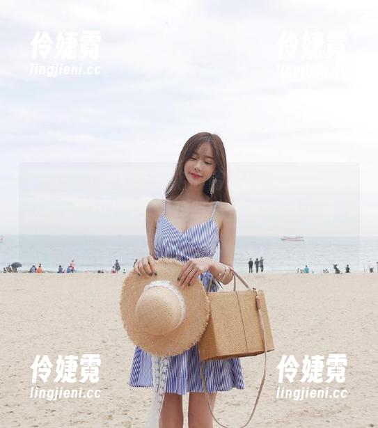 Xiuren秀人网 - 将心情定格在图片中，吃白菜的vi菜菜女孩写真作品全新更新，别错过哦！-伶婕霓