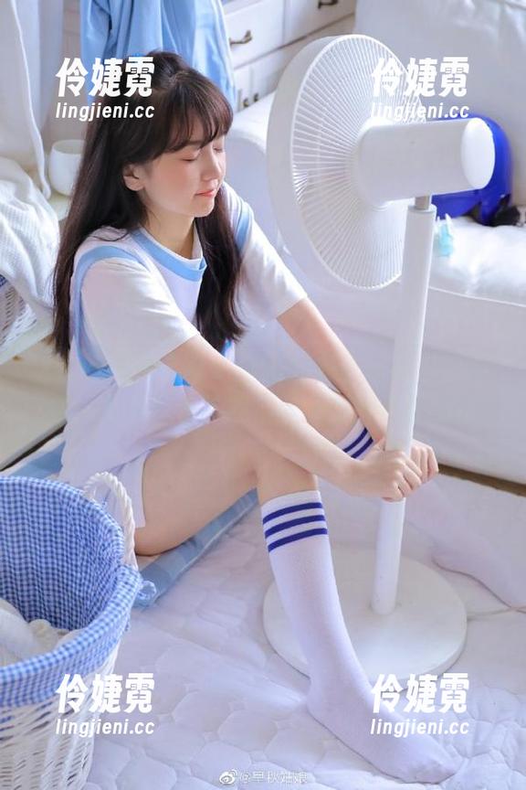 Xiuren秀人网 - 全新周井空妹妹写真合集：免费分享下载，美丽瞬间不容错过-伶婕霓