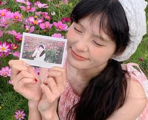 Xiuren秀人网 - 《夏瑶baby高跟鞋全套图片》：时尚与艺术的交融，让你的视觉享受瞬间升级