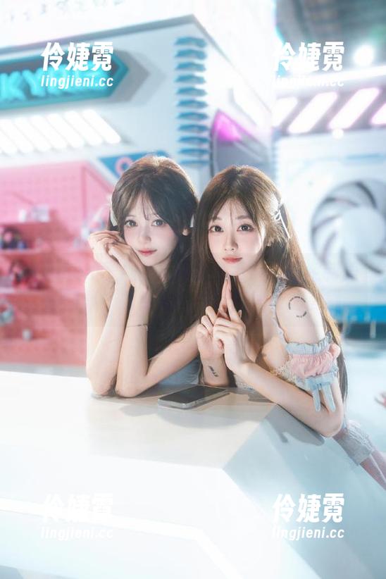 Xiuren秀人网 - 探索奈奈Fox的定制美脚图集,感受每一寸腿部线条的诱惑-伶婕霓 Xiuren秀人网 - 探索奈奈Fox的定制美脚图集,感受每一寸腿部线条的诱惑-伶婕霓