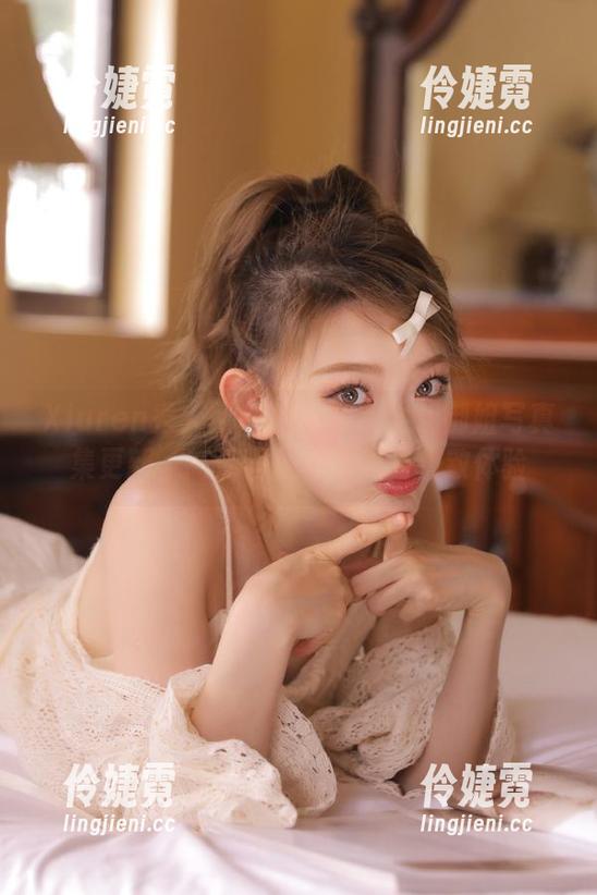 Xiuren秀人网 - 奶芙乔乔全新御姐写真集更新，高清画质感受美的极致体验-伶婕霓