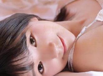 Xiuren秀人网 - 娜娜子呀的裤里丝图集：在不经意间展现自己的真实与个性！