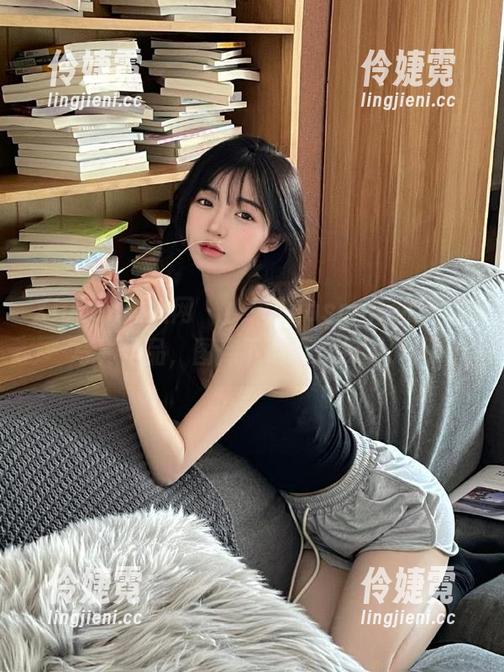 Xiuren秀人网 - 小茉莉jasmine的网袜写真作品，图库下载带你探寻时尚-伶婕霓