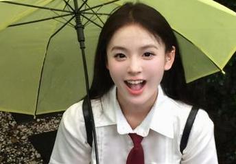 Xiuren秀人网 - 不同风格的私拍礼服，由想做你的猫拍摄，独特图片引领时尚潮流！