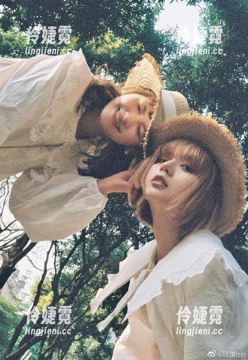 Xiuren秀人网 - 最新力作！晗大大Via女友写真作品集，尽展青春活力与魅力-伶婕霓