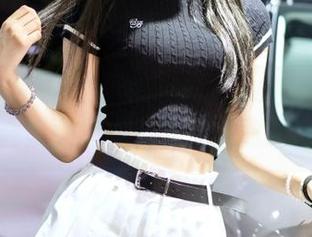 Xiuren秀人网 - 李雅柔182CM修女最新写真合集，展现灵魂深处的艺术之美