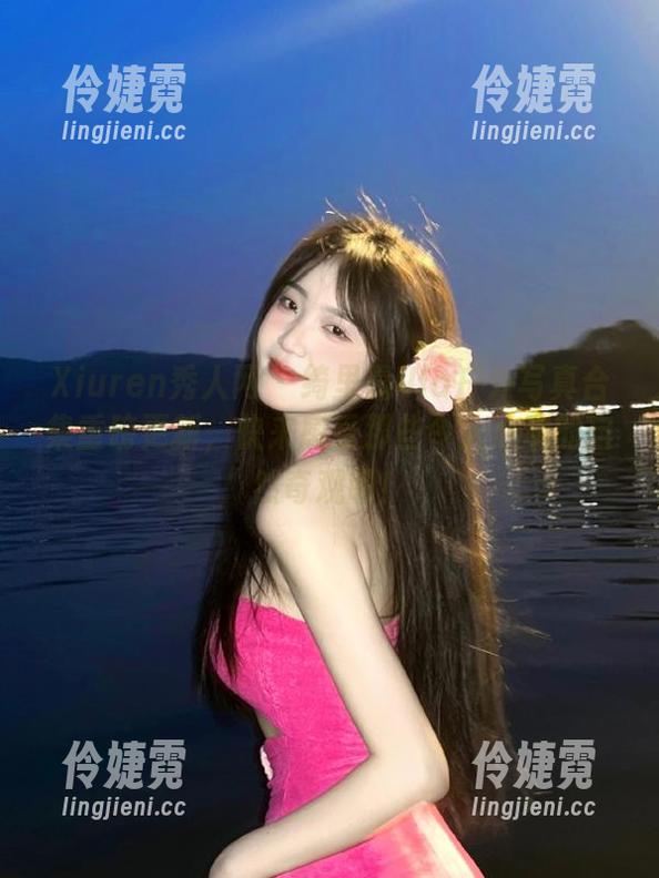 Xiuren秀人网 - 绮里嘉Ula户外写真合集重磅更新，快来感受那些令人心动的自然奇观吧！-伶婕霓
